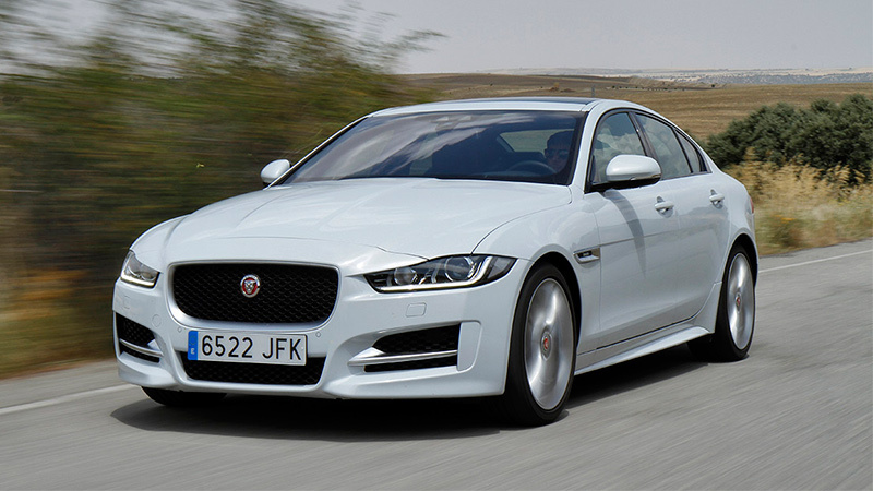 Foto de - jaguar xe 2015