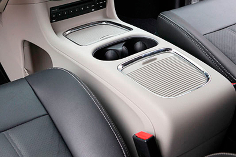 Foto de - lancia grand-voyager 2012