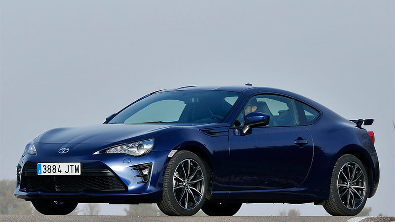 Toyota GT86 2017. Imagen frontal lateral