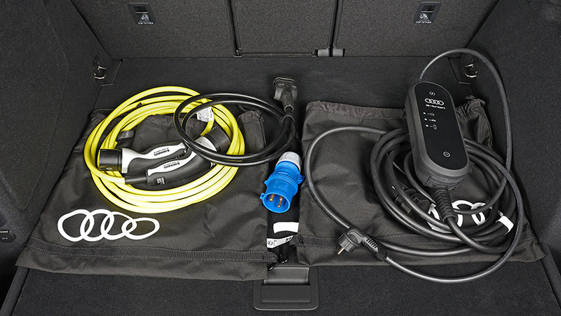 Audi Q3 (2026) - Imágenes interiores Foto de - audi q3 2026