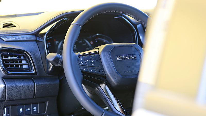 Isuzu D-MAX (2026) - Imágenes interiores Foto de - isuzu d-max 2026