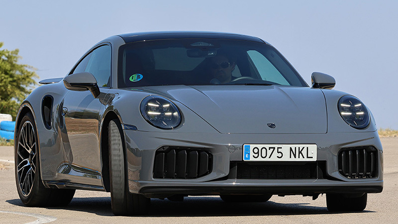 Foto de - porsche 911 2025