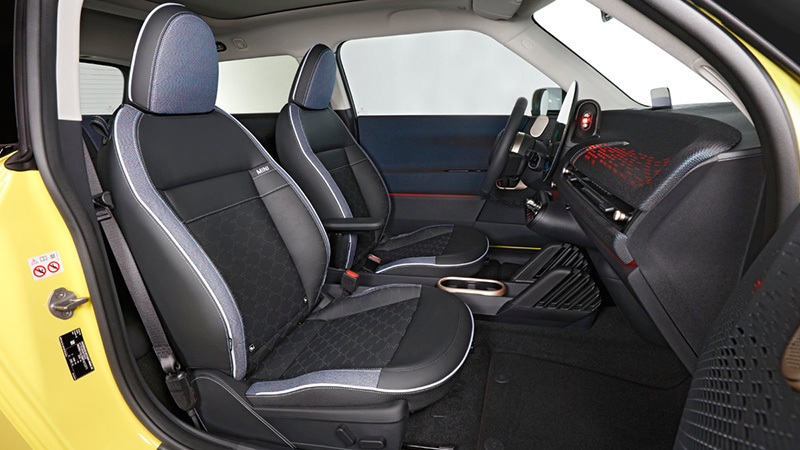 MINI Cooper SE (2024) - Imágenes interiores Foto de - mini mini 2024