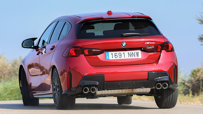 BMW M135 xDrive (2025) - Imágenes exteriores Foto de - bmw serie-1 2025