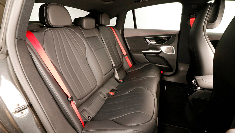 Foto de - mercedes eqe 2022