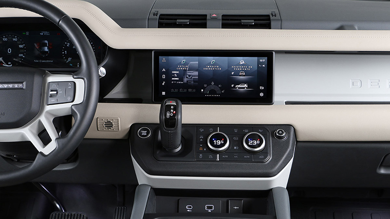 Land Rover Defender (2020)