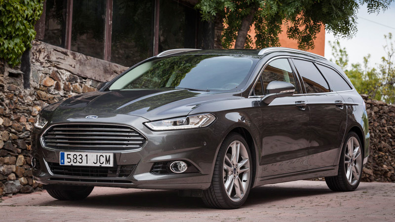 Foto de - ford mondeo 2015//www.km77.com/images/medium/8/9/6/1/ford-modeo-wagon-ecoboost-240-estatica.318961.jpg