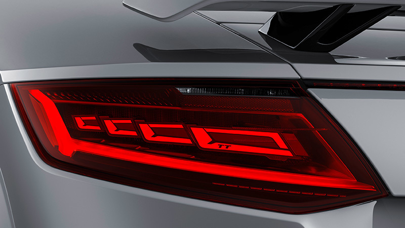 Audi TT RS. Pilotos OLED