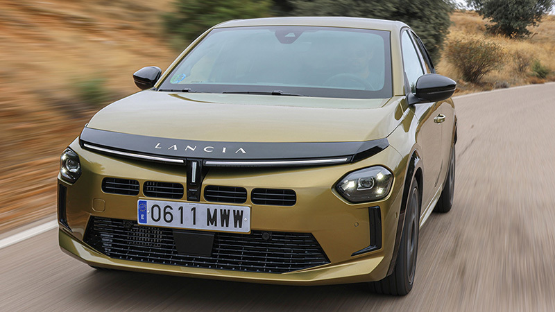 Foto de - lancia ypsilon 2024