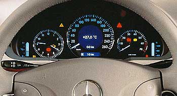 Mercedes-Benz E 320 (2002)