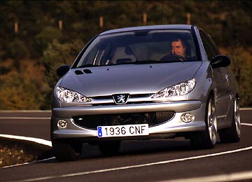 Peugeot 206: la potencia y rendimiento del modelo