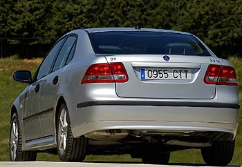 Saab 9-3 Sport Sedán 2.2 TiD 6 vel. (2002)