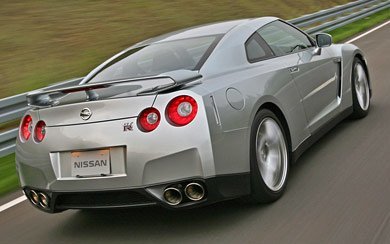 APR Performance Carbon Kennzeichenhalter- Nissan GTR 2008-2011