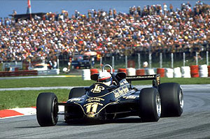 Elio de Angelis (Lotus 91) en la victoria número 150 de un motor Cosworth en Fórmula1