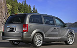 Chrysler Town & Country EV. Prototipo 2009. Imagen. Posterior lateral