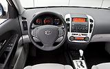KIA cee'd h�brido . Prototipo 2008. Imagen. Interior. Volante. Salpicadero.