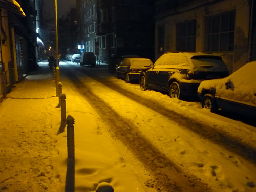 Sofía. Bulgaria. Nevada. Sin flash.