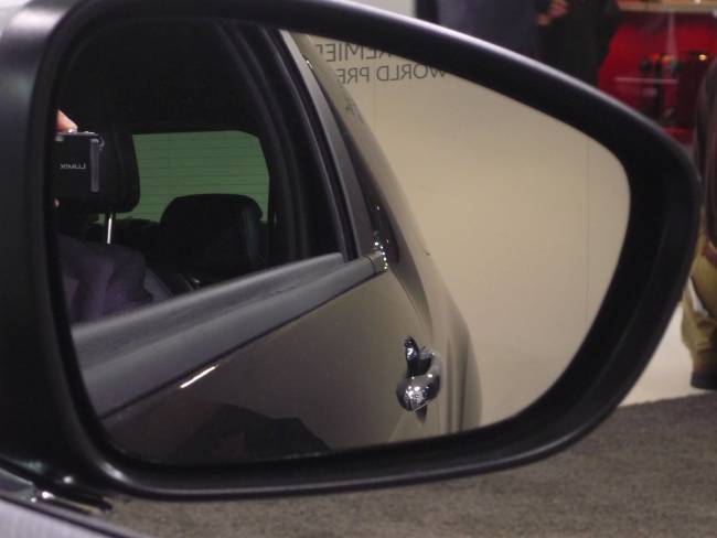 Seis adivinanzas, seis. Desde Francfort.