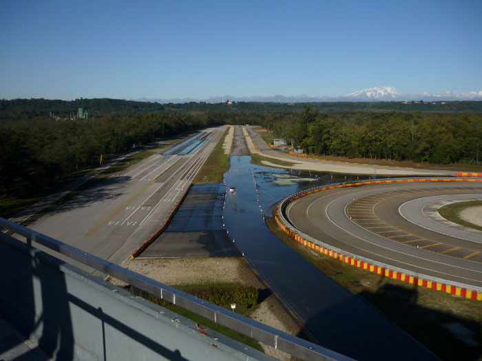 Vizzola rectas. Aquaplaning.