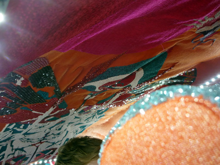 Tapizado multicolor del techo Chevrolet Spark. Tapizado multicolor del techo