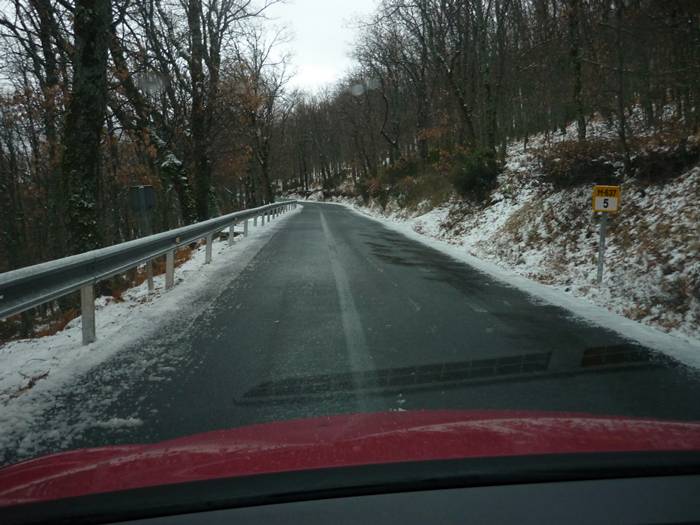 Puerto de Navafría. Cara sur helada.