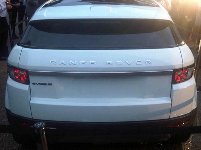 07-Range-Rover-Evoque. Portón posterior