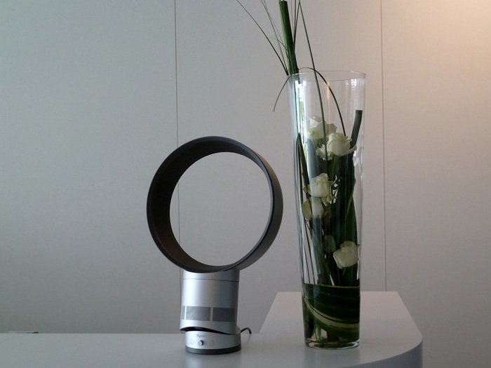 Flores,  vasija troncocónica. Presentación BMW