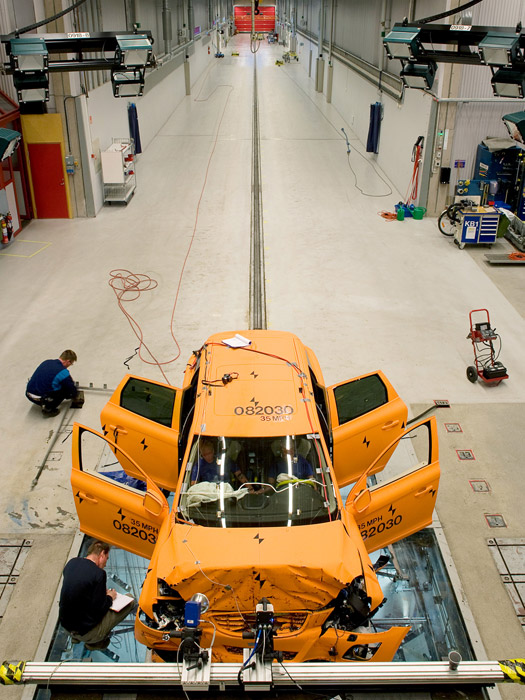 Que inventen ellos, ¿o nosotros?. Laboratorio de ensayos.