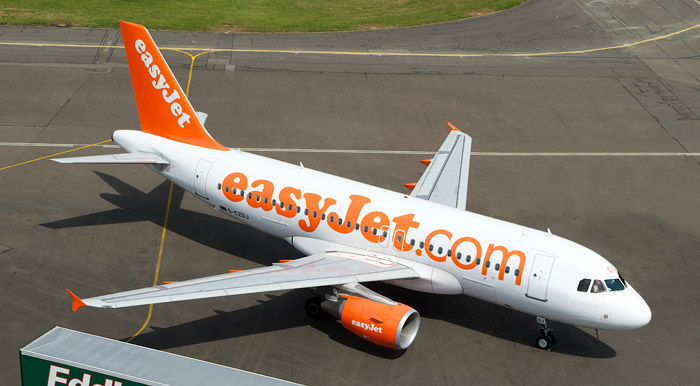 Enigma en el aeropuerto. Avión Enigma en el aeropuerto. Avión