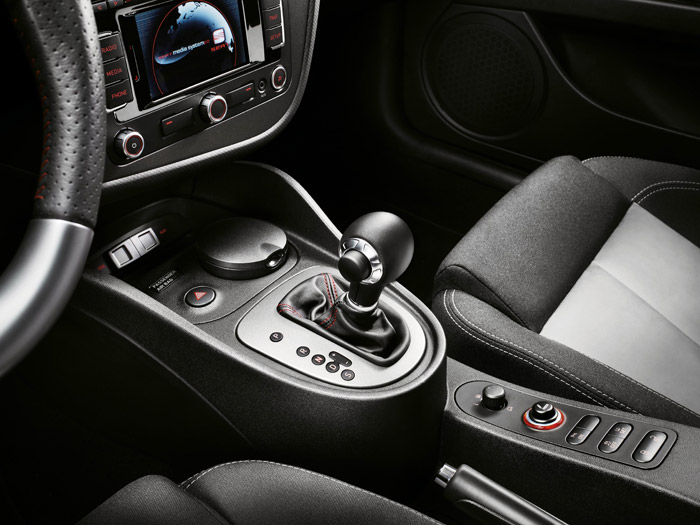 Prueba interesante. Seat León FR 2.0-TSI DSG. Palanca de cambios