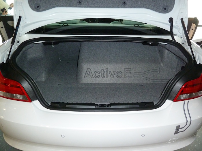 BMW Active E. Maletero