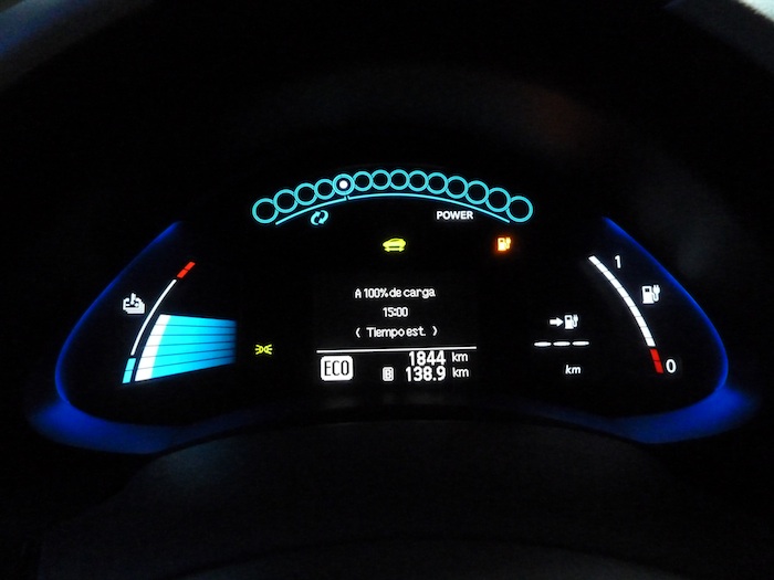 Nissan Leaf. En modo ECO. Recorrido 140 km. 15 horas