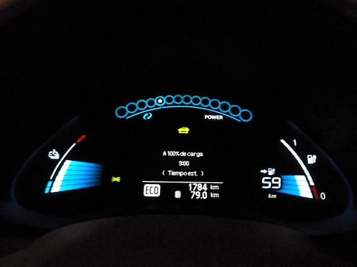 Nissan Leaf. En modo ECO. Sin climatizador. Recorrido 80 km. 9 horas