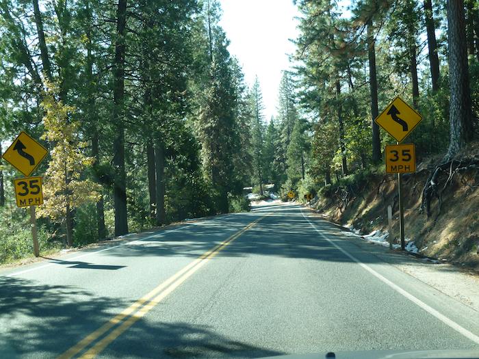 EEUU. Señales con símbolos. Existen.