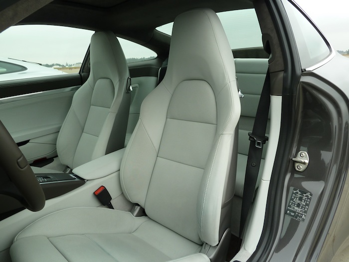 Porsche 911 Carrera. Marrón Antracita Metalizado. Cuero Crema.