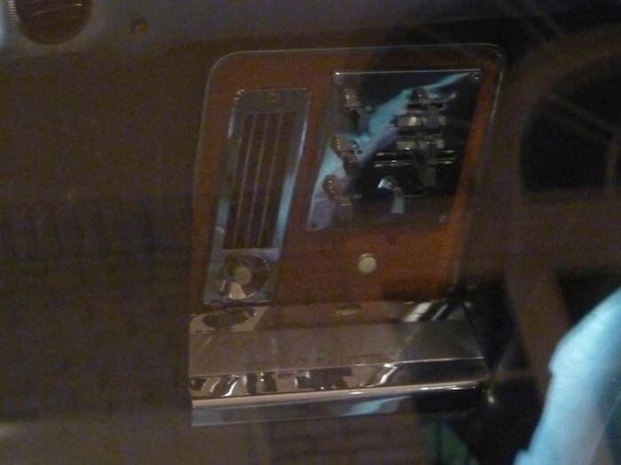 Coche Kennedy Infotainment