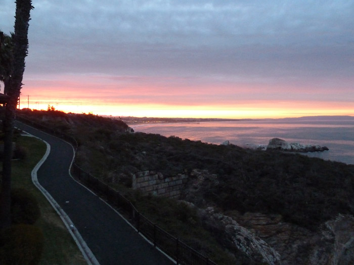 Estados Unidos. Amanecer. Pacífico. Horizonte