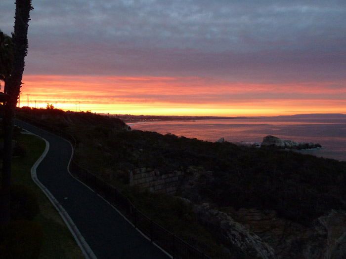 Estados Unidos. Amanecer. Pacífico. Cielo