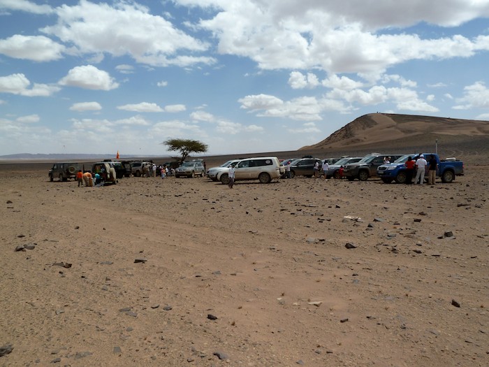 Apritivo en el desierto. Marruecos. Apritivo en el desierto. Marruecos.