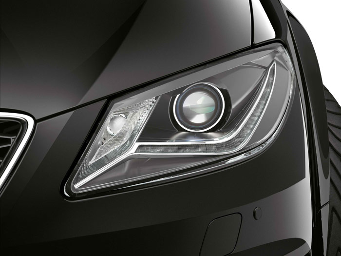 Seat Exeo 2.0-TDI 120 CV. Faro