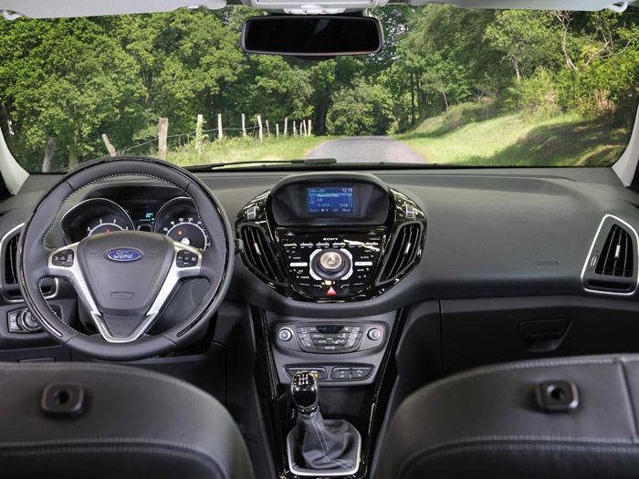 Ford B-MAX. Interior, mandos salpicadero, volante.