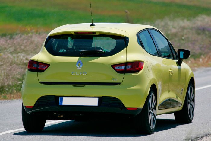 Renault Clio prueba 120000 km