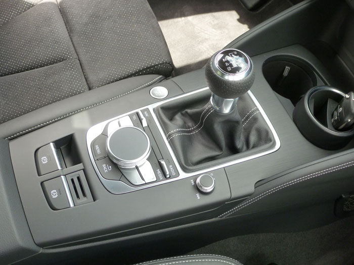 Audi A3 Sedan. 2013. Cambio manual
