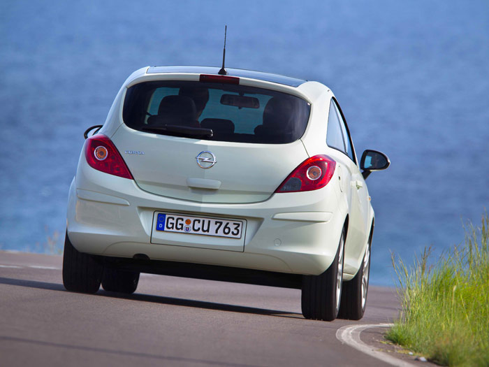 Opel Corsa. Prueba de consumo. Movimiento curva Opel Corsa. Prueba de consumo. Movimiento curva