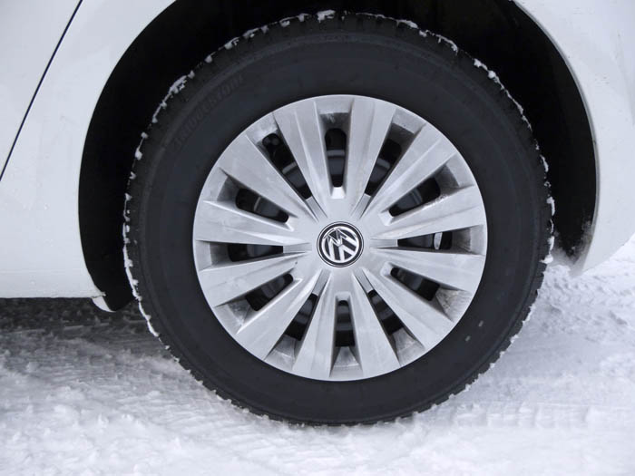 Bridgestone Blizzak LM001