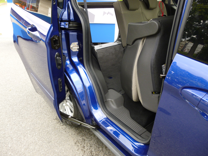 Ford tourneo Courier 2014. Puerta corredera