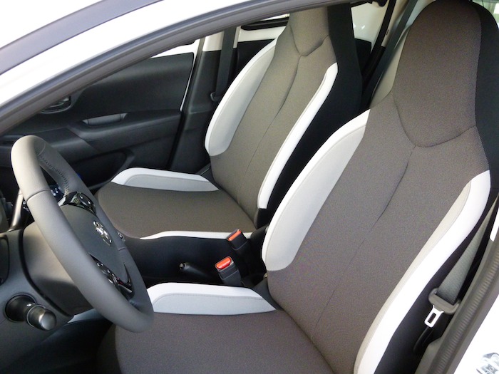 Toyota Aygo (2015). Asientos. Paquete interior IN-touch