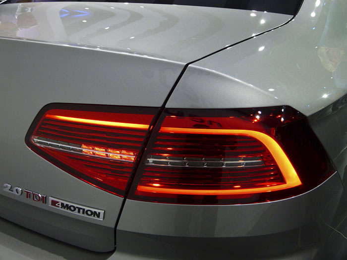 Presentación Volkswagen Passat 2015. Piloto luz diurna