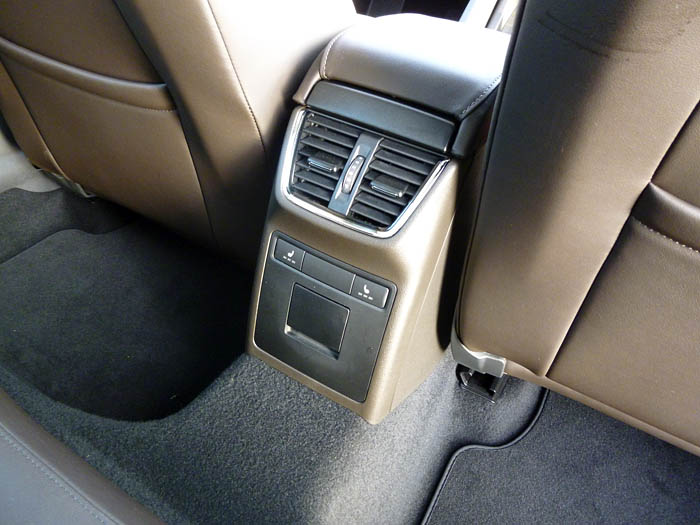 15-skoda-scout-2015-salida-de-ventilacion