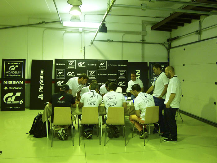 GT Academy 2014. Mesa de deliberación